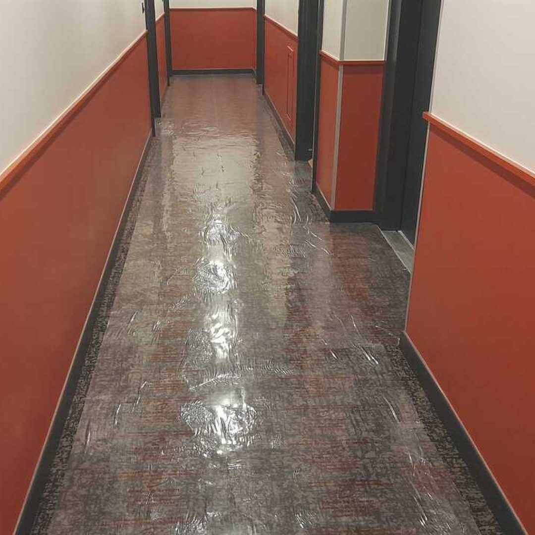 Protection avant livraison — Sol décoratif protégé